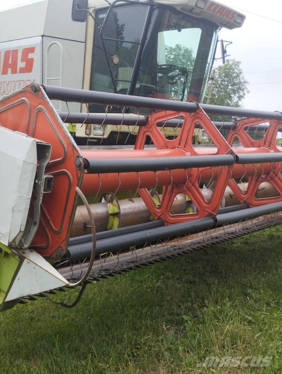 CLAAS Комбайн Claas Lexion 450 (1999) Kombajni