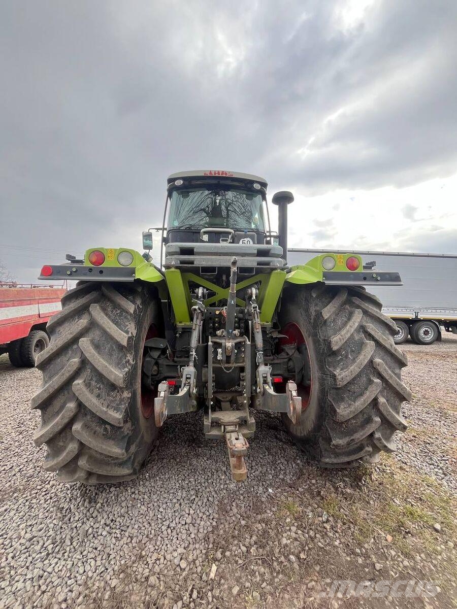 CLAAS Трактор Claas Xerion 3300 (2012) Трактора