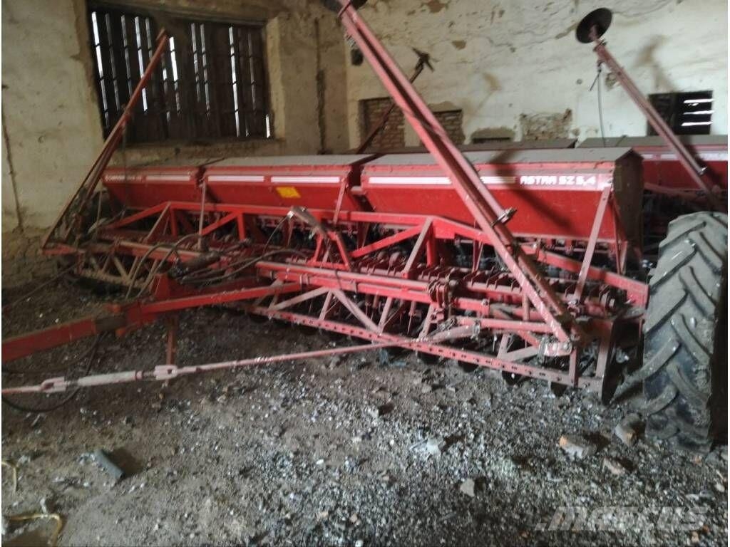 Elvorti (Chervona Zirka) Astra SZ-5.4 Mechanické sejačky