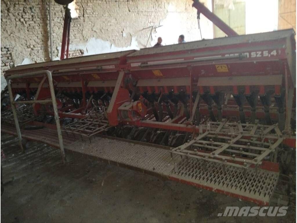 Elvorti (Chervona Zirka) Astra SZ-5.4 Mechanické sejačky