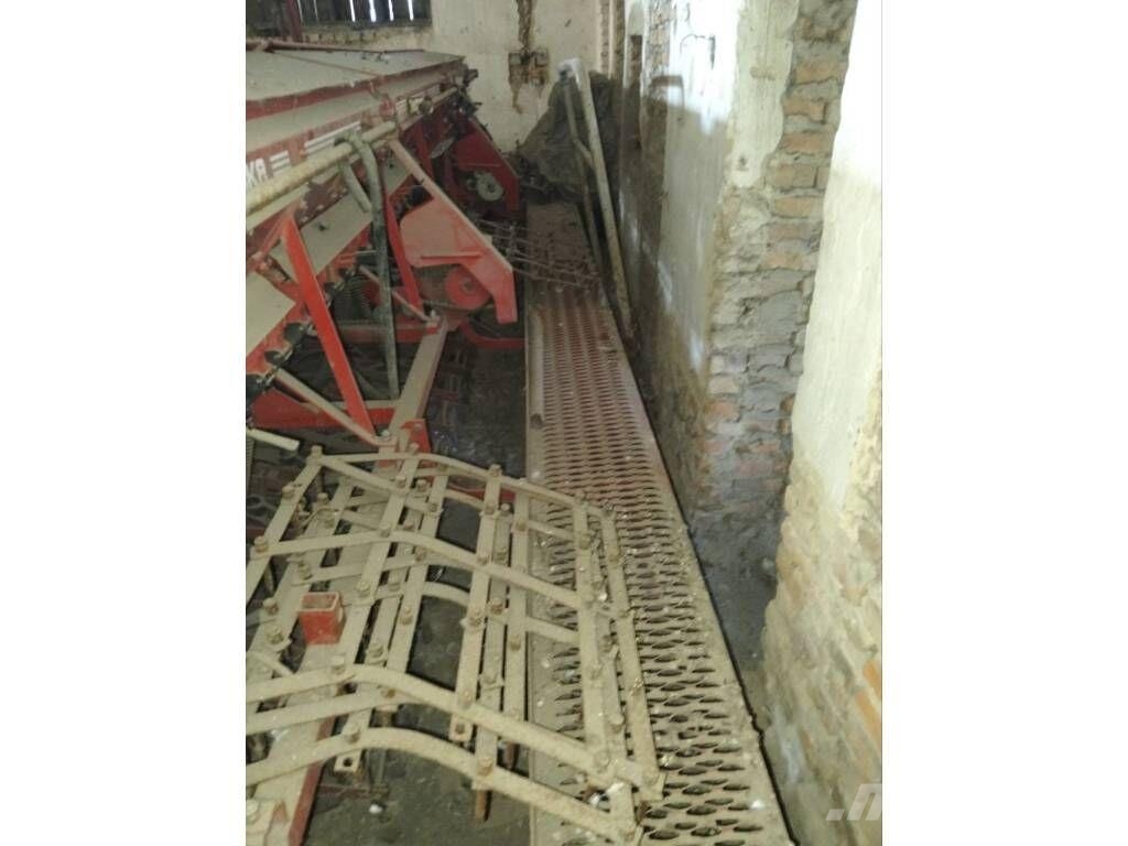 Elvorti (Chervona Zirka) Astra SZ-5.4 Mechanické sejačky