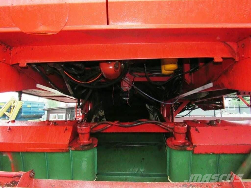 FMC 979 Borsó betakarítok