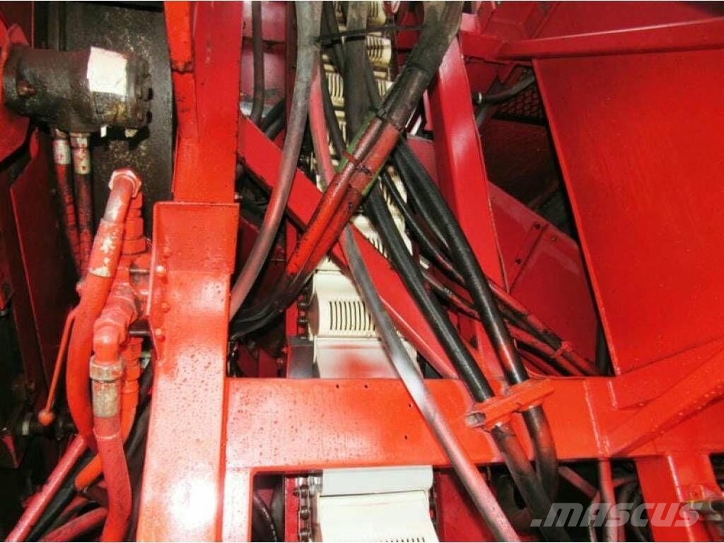FMC 979 Borsó betakarítok