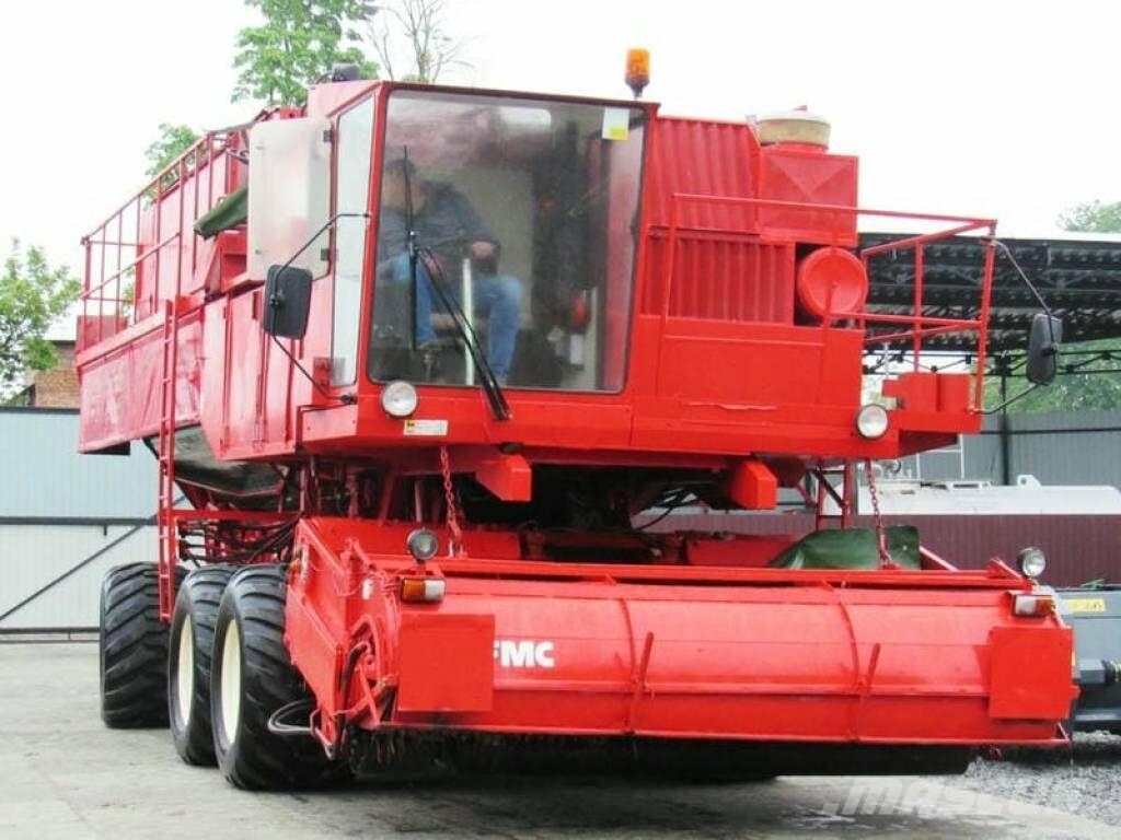 FMC 979 Borsó betakarítok
