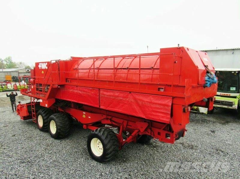 FMC Горохозбиральний комбайн FMC 979 (1994) Pea harvesters