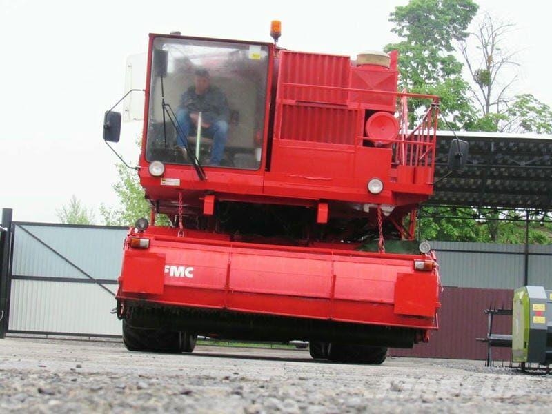 FMC Горохозбиральний комбайн FMC 979 (1994) Pea harvesters