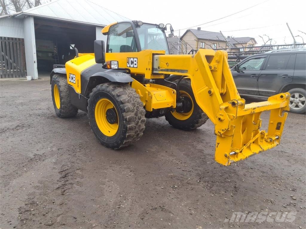 JCB 541-70 (2006) Voorladers en gravers