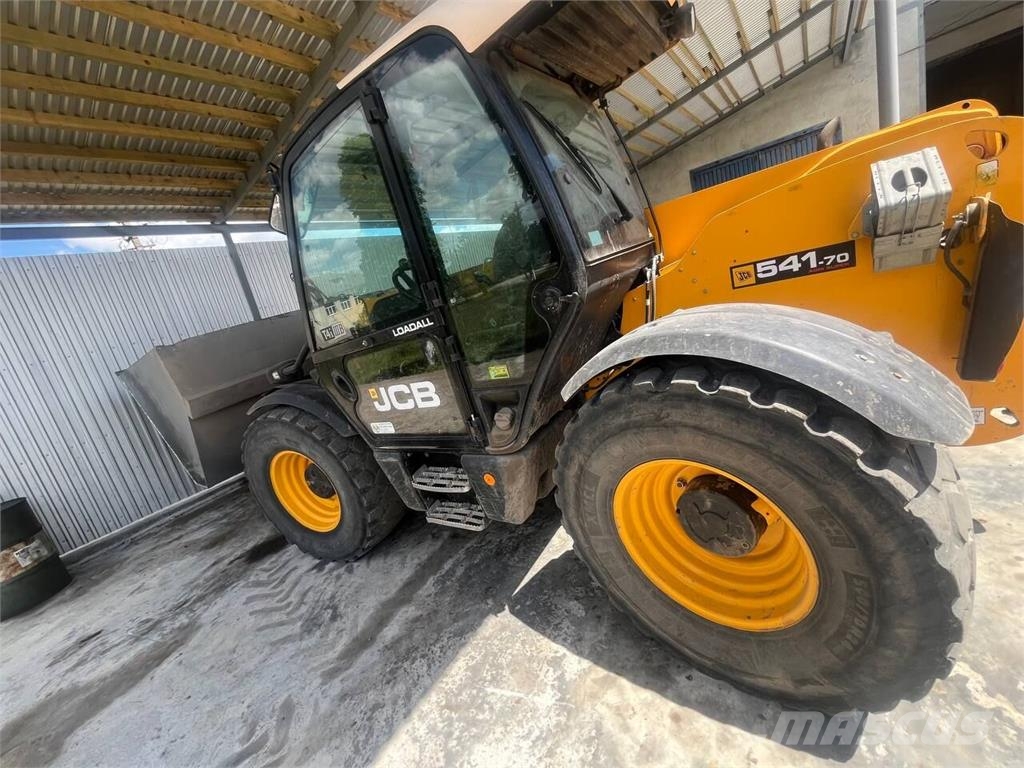 JCB 541-70 Agri Super (2015) لوادر وحفارات أمامية