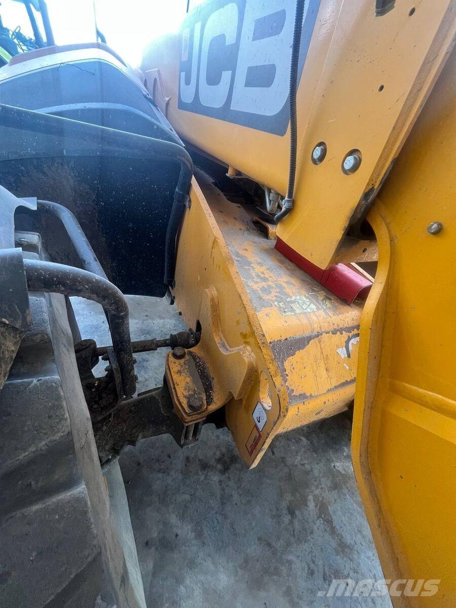 JCB 541-70 Agri Super (2015) لوادر وحفارات أمامية