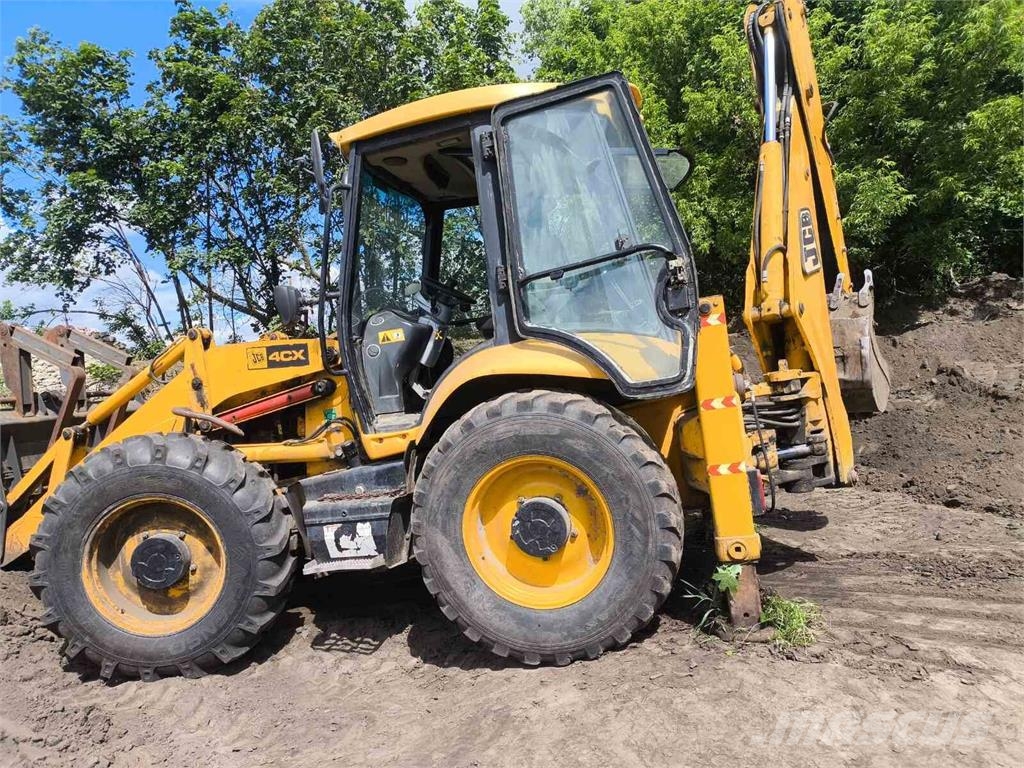 JCB Екскаватор-навантажувач JCB 4CX (2002) Екскаватори-навантажувачі