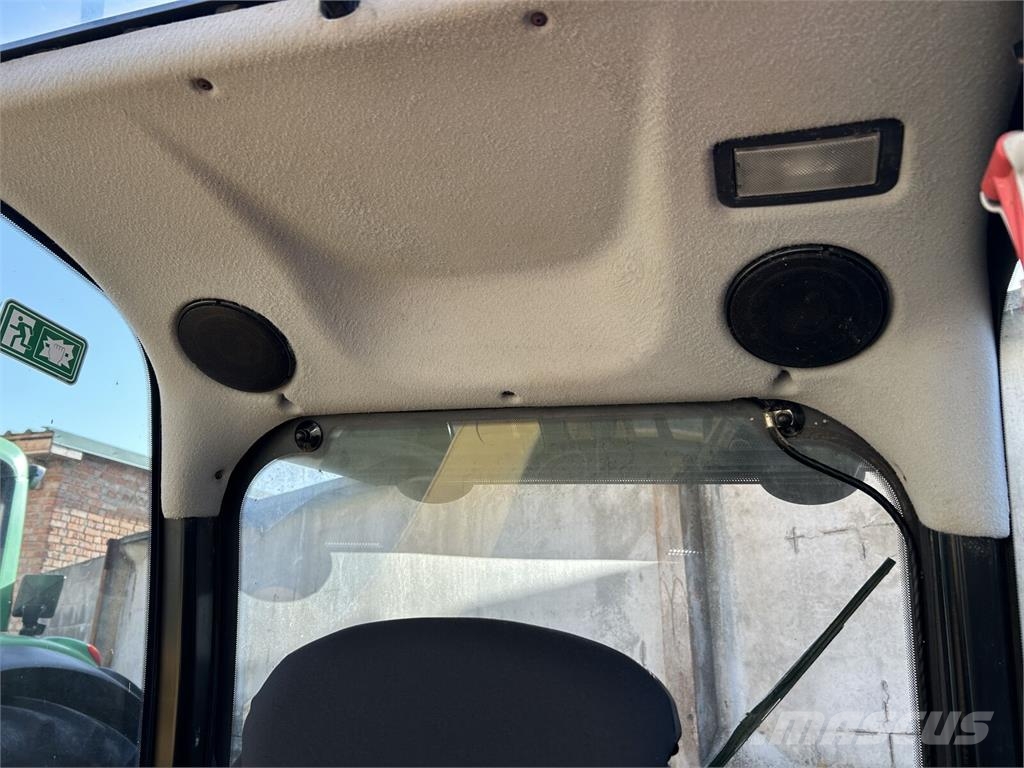 JCB Навантажувач JCB 536-70 Agri Super (2015) Voorladers en gravers