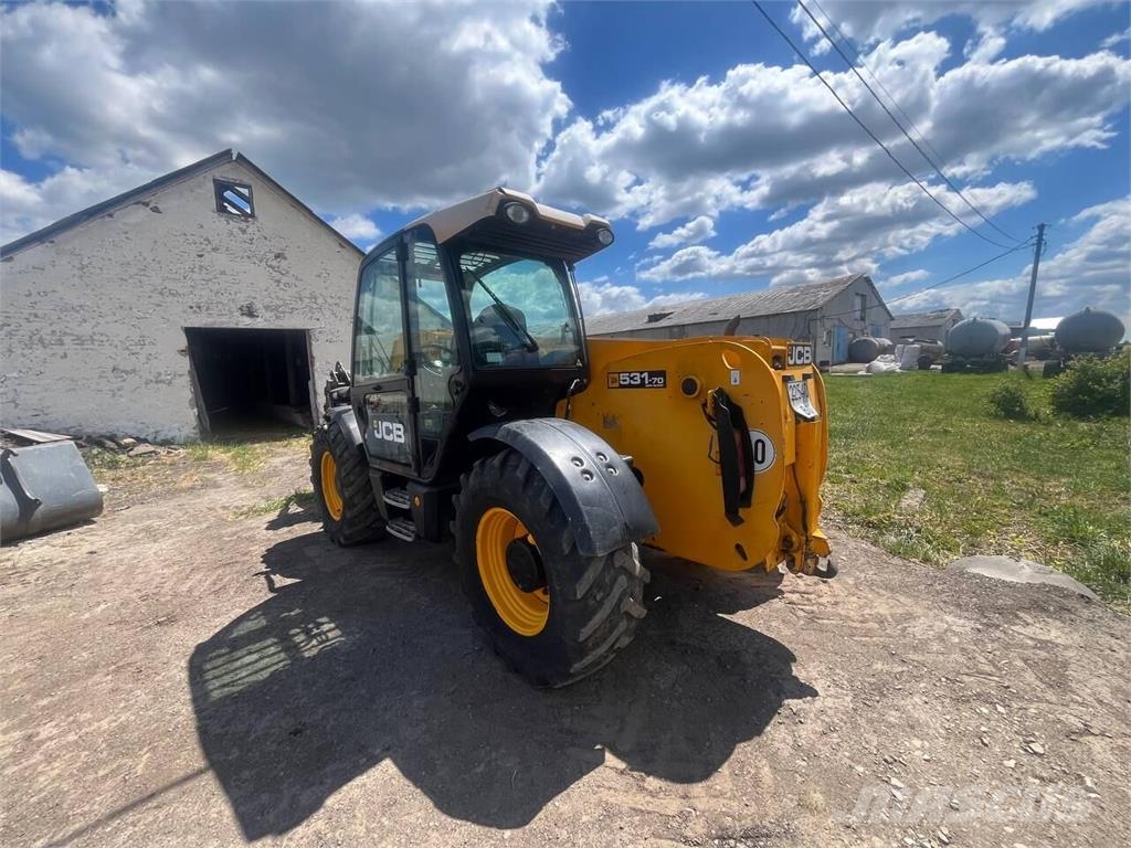 JCB Навантажувач JCB 531-70 Agri (2014) لوادر وحفارات أمامية