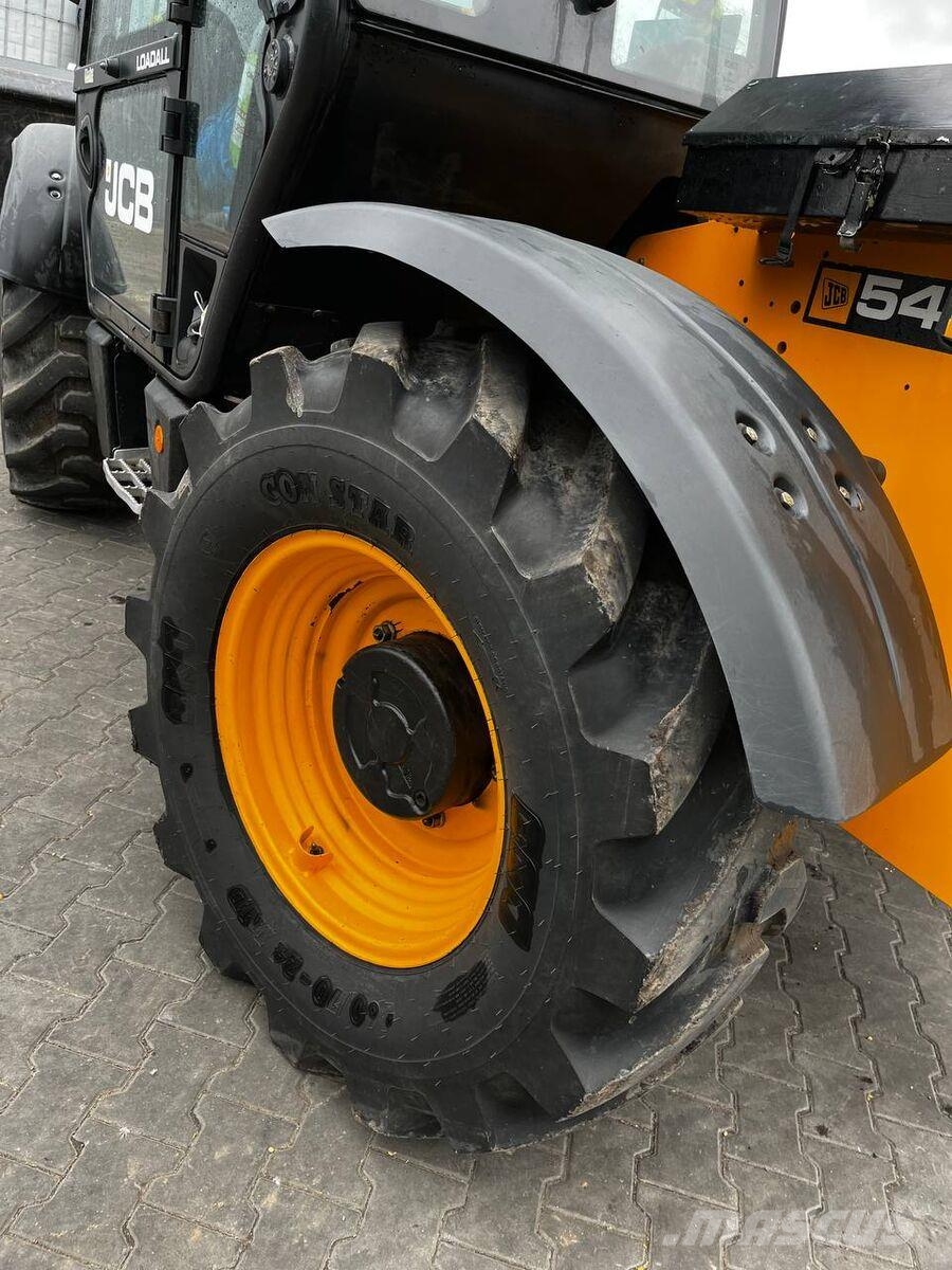 JCB Телескопічний навантажувач JCB 541-70 Agri (2019) مناولات متداخلة