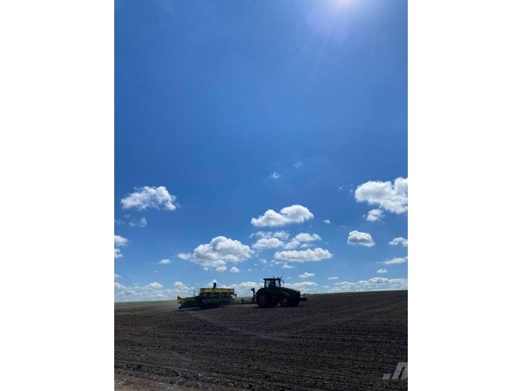 John Deere 1745 Täppiskülvikud