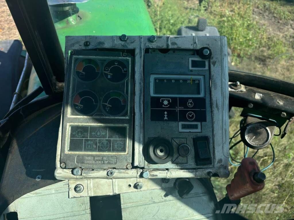 John Deere 4450 Tractores