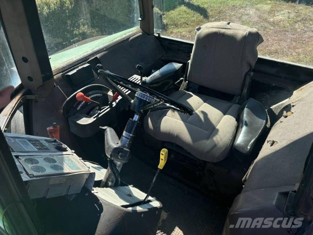 John Deere 4450 Tractores