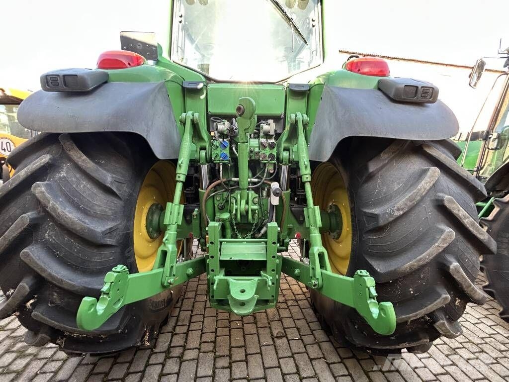 John Deere 7530 Трактора