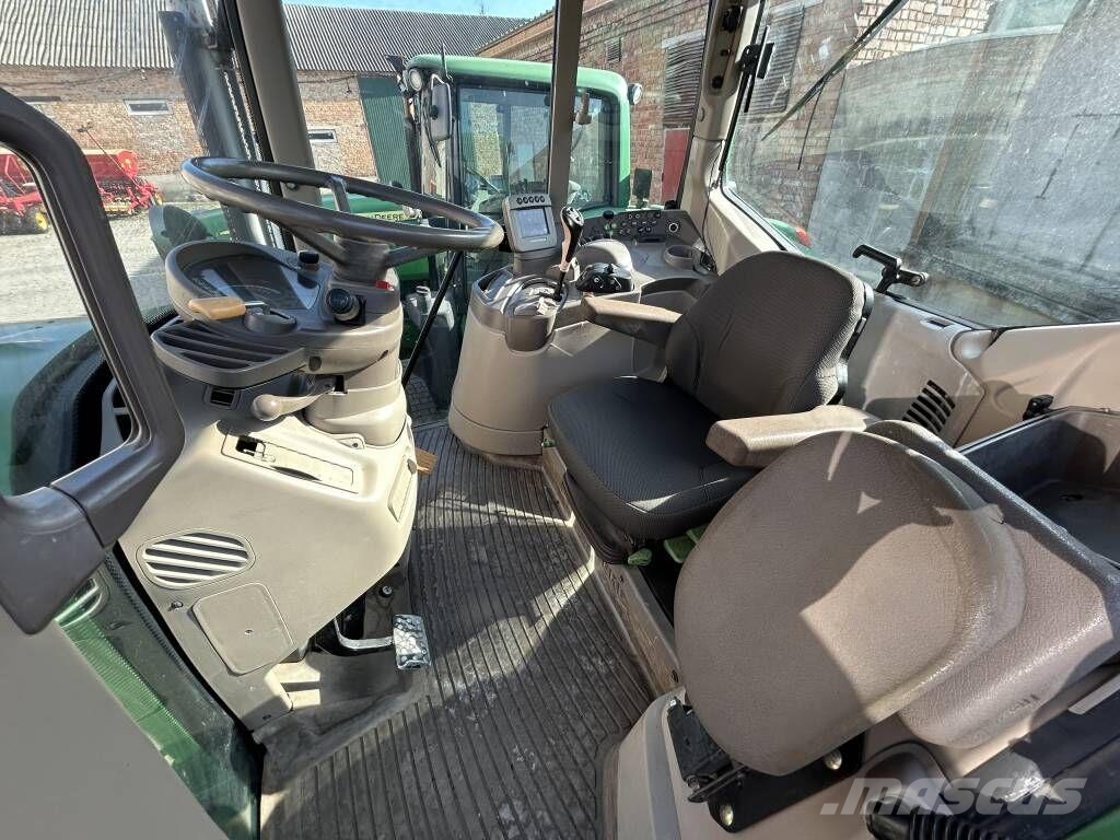 John Deere 7530 Трактора