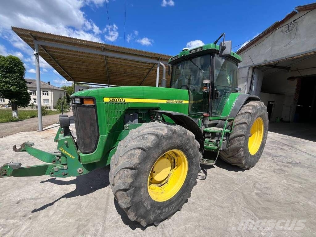 John Deere 8300 Trattori