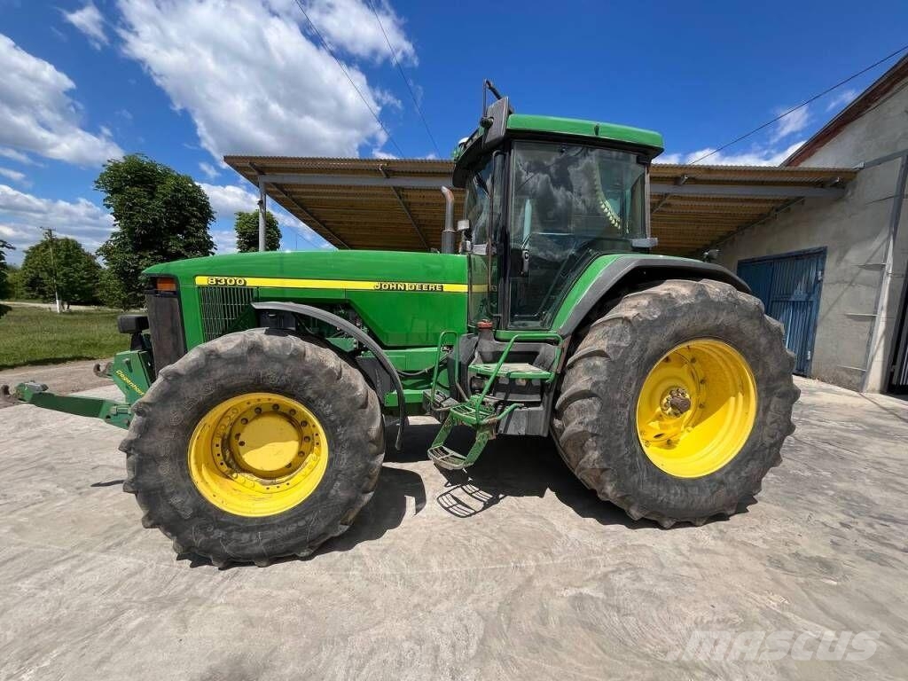 John Deere 8300 Trattori