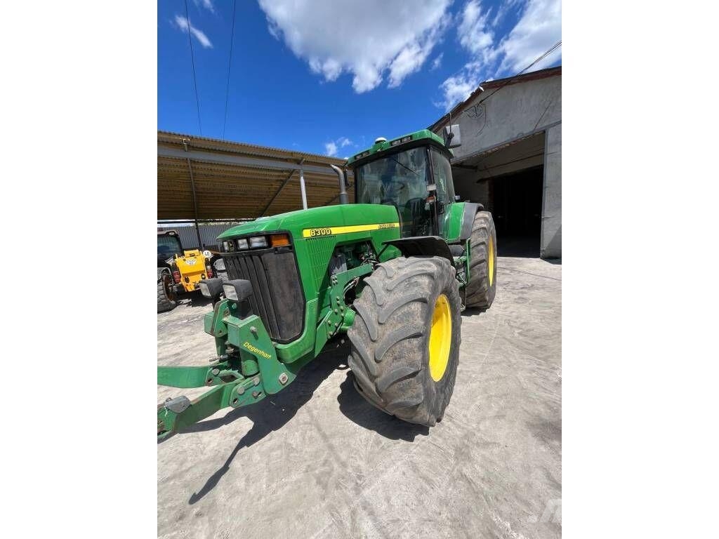 John Deere 8300 Trattori