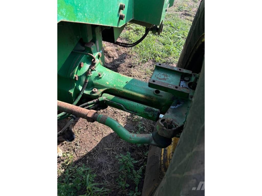John Deere 8300 Трактора