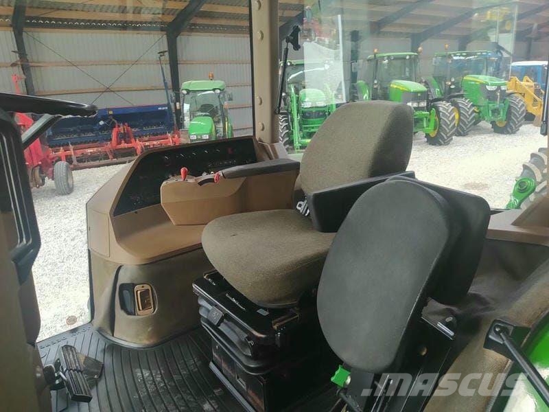 John Deere 8300 (1996) Tractores