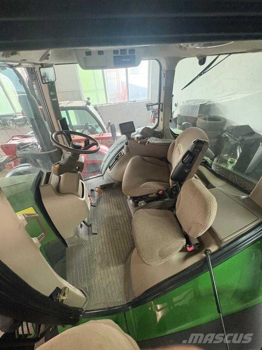 John Deere 8335R (2013) Tractores