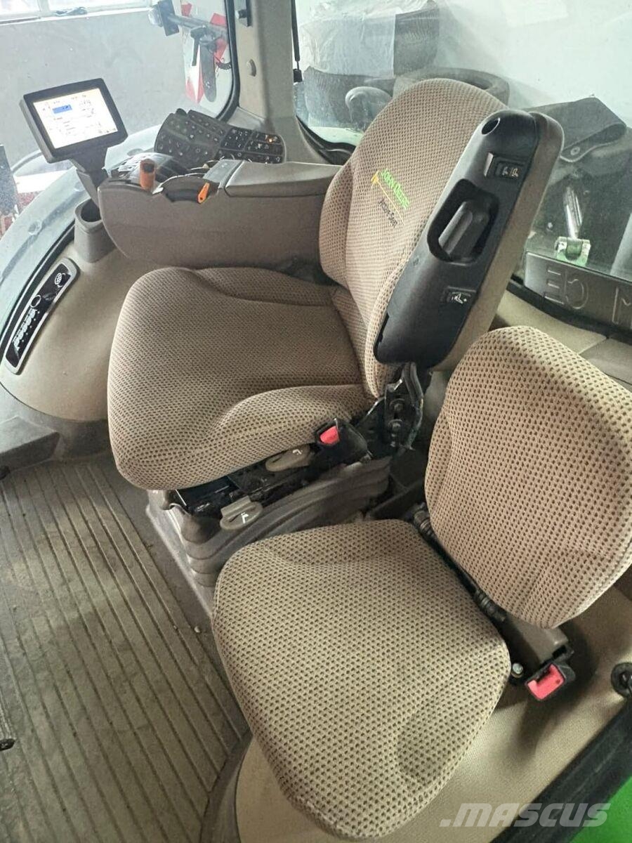 John Deere 8335R (2013) Tractores