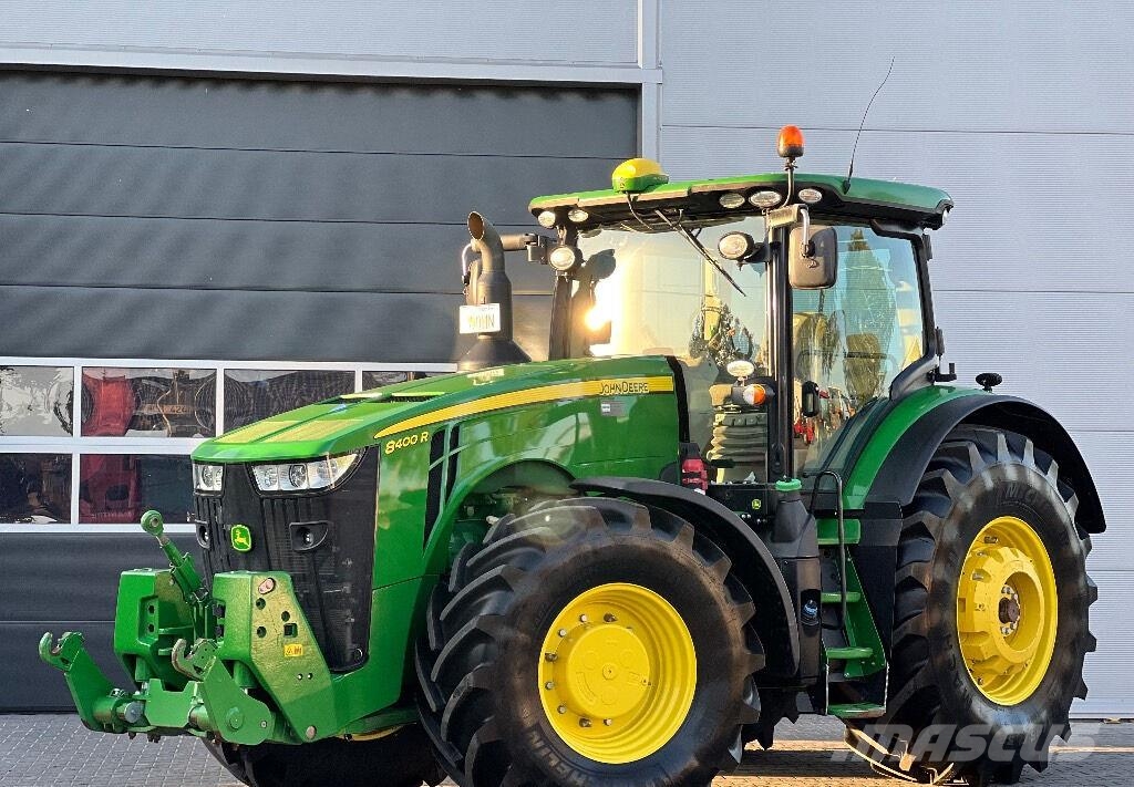 John Deere 8400 R Tractors