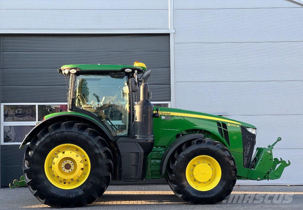 John Deere 8400 R Tractors