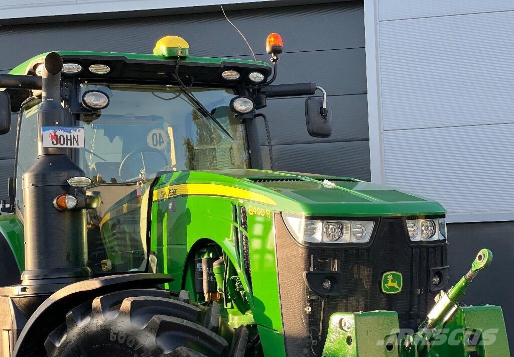 John Deere 8400 R Tractors