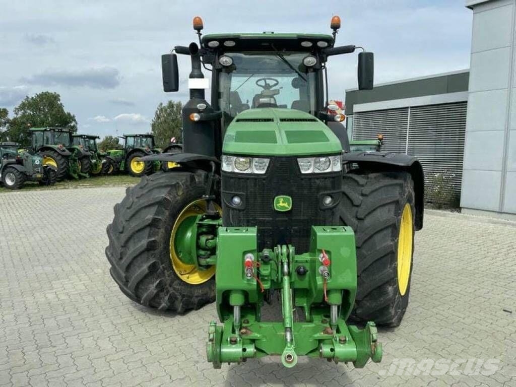John Deere 8400R Tractors