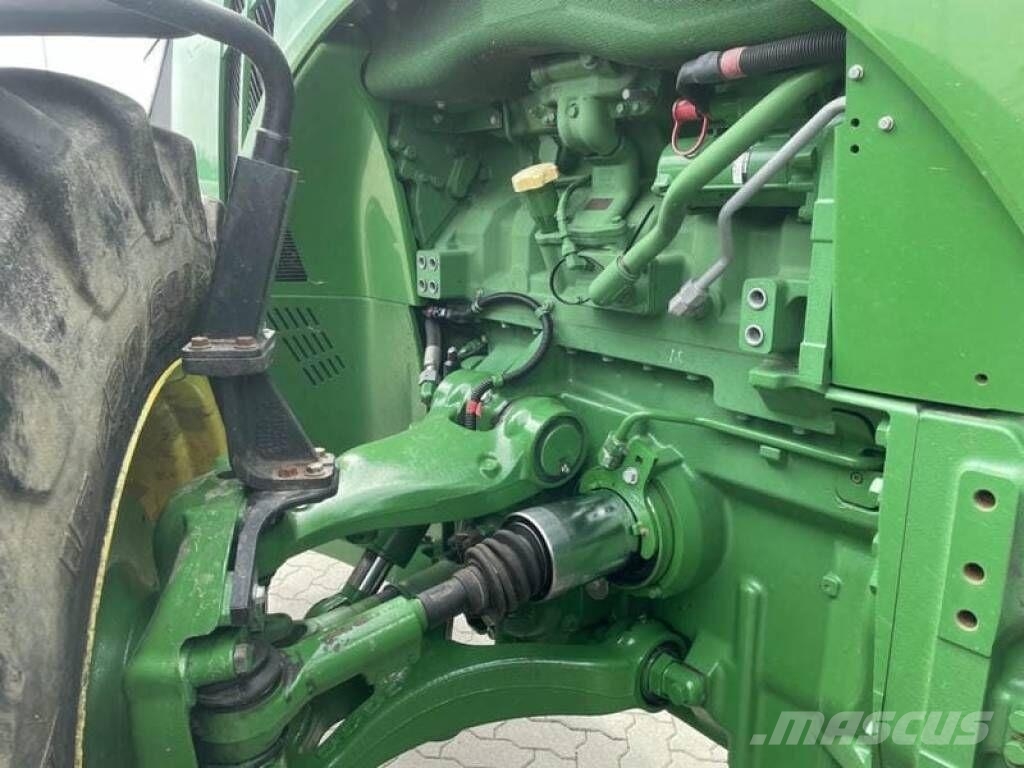 John Deere 8400R Tractors