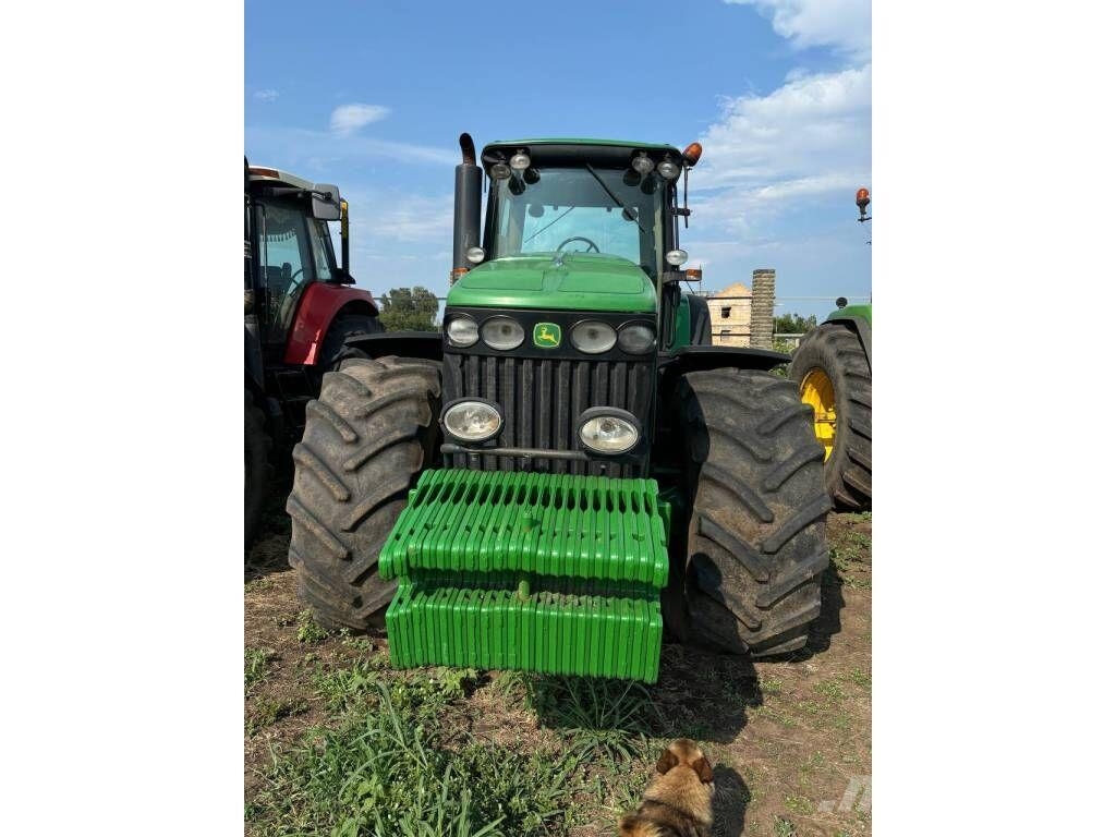 John Deere 8430 Трактори