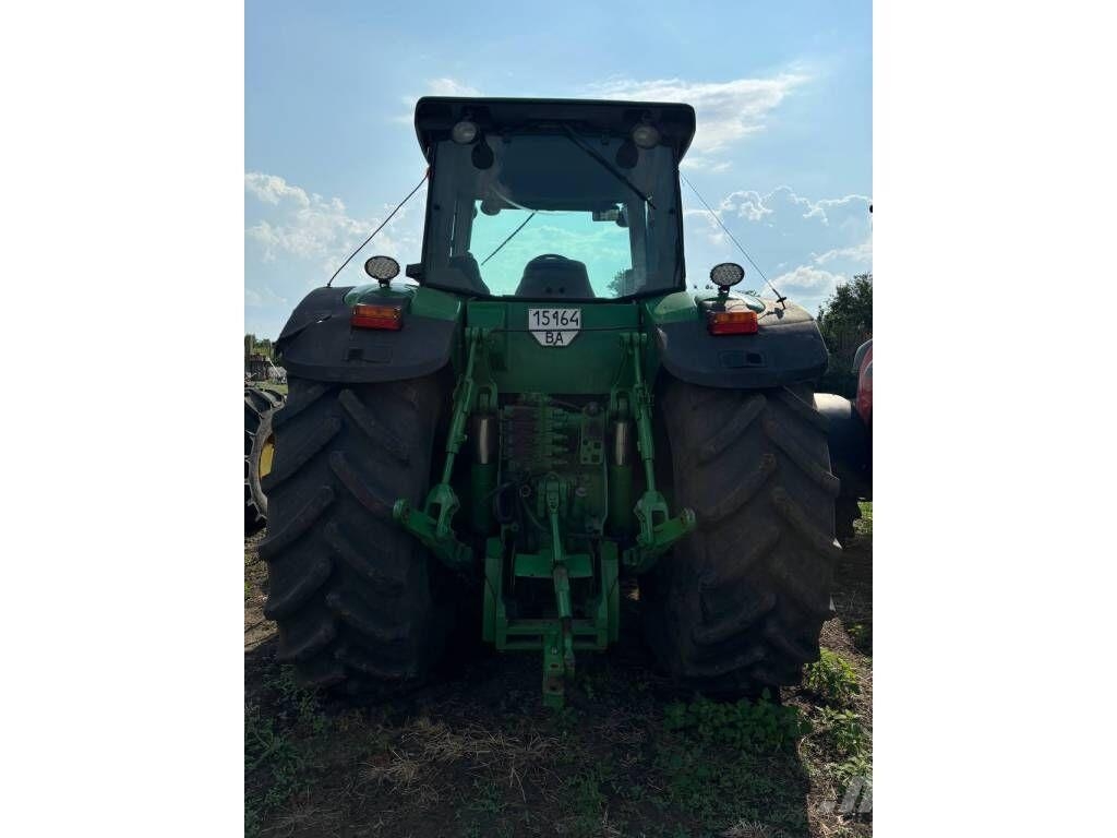 John Deere 8430 Трактори