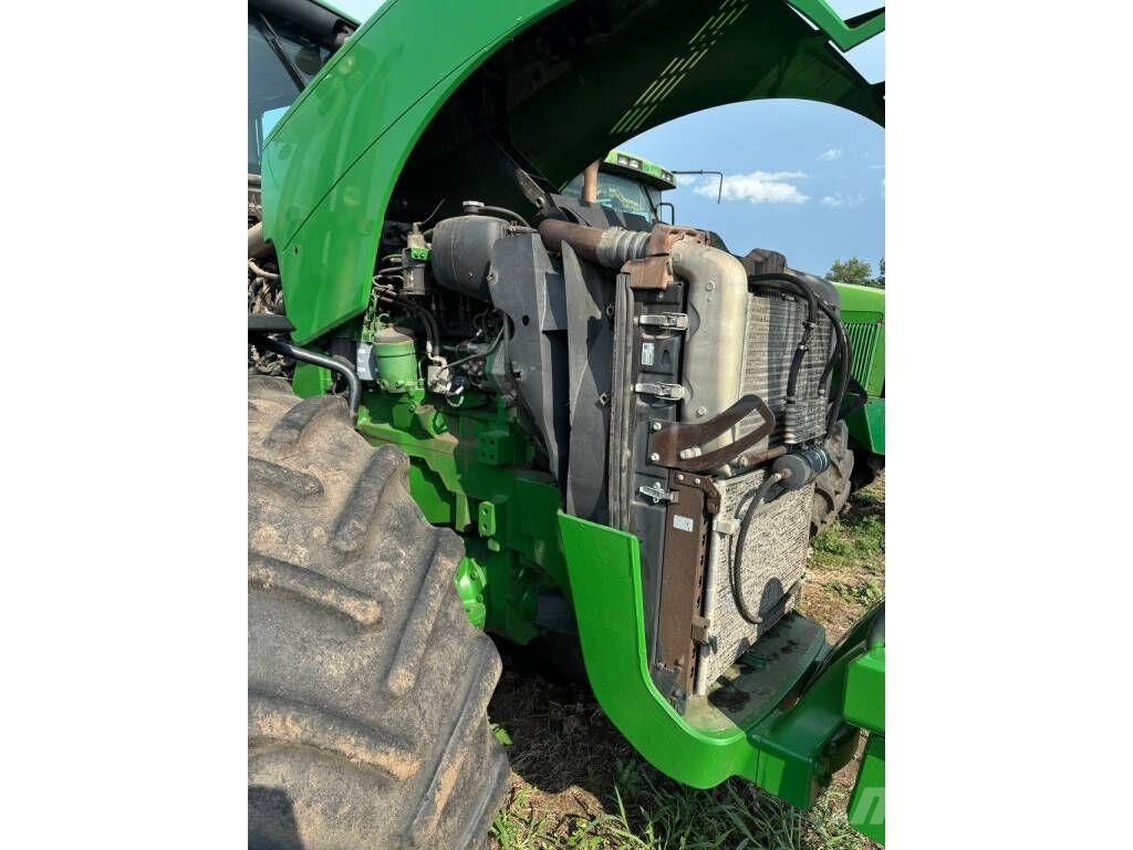 John Deere 8430 Трактори