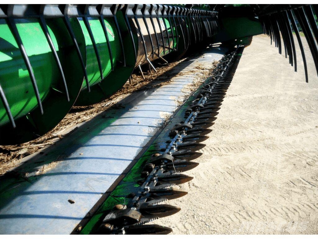 John Deere 918F Жатки