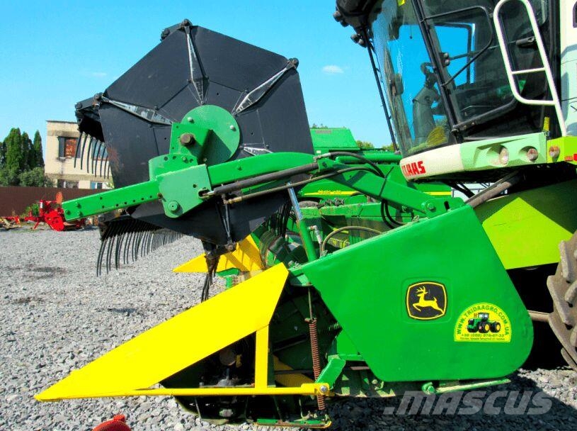 John Deere 920 聯合收割機頭