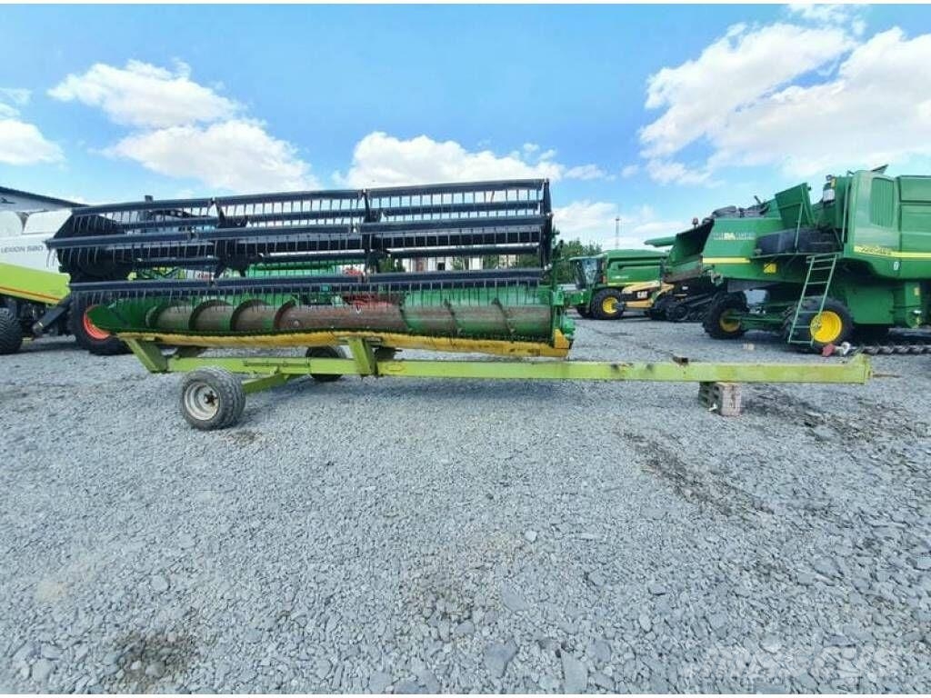 John Deere 920F Erntevorsätze