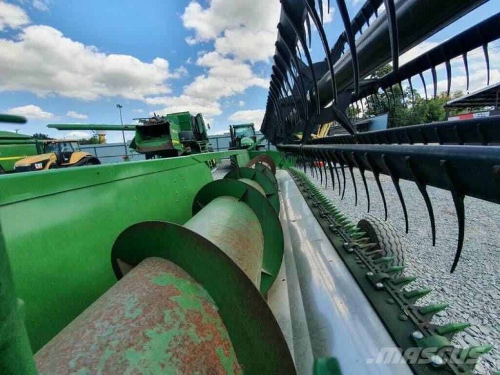 John Deere 920F Erntevorsätze
