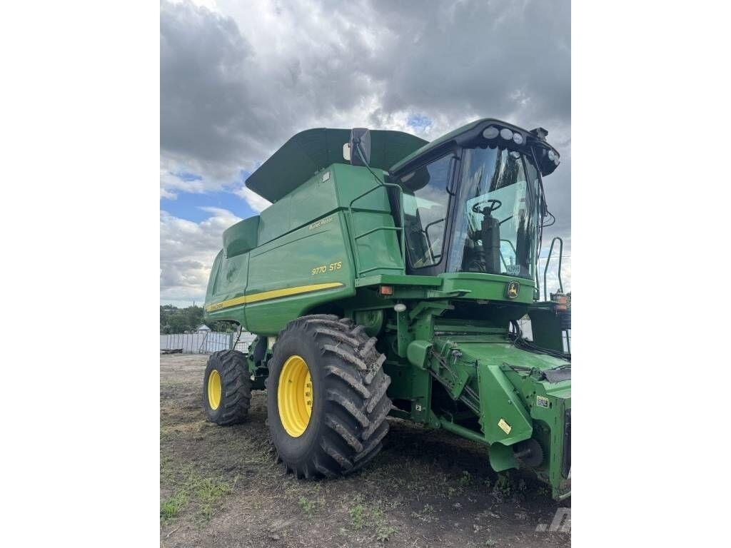 John Deere 9770 STS Зернозбиральні комбайни