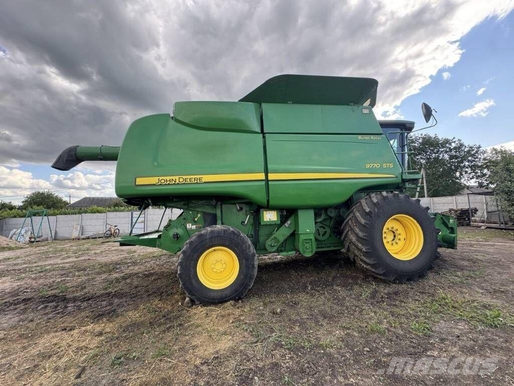 John Deere 9770 STS Зернозбиральні комбайни