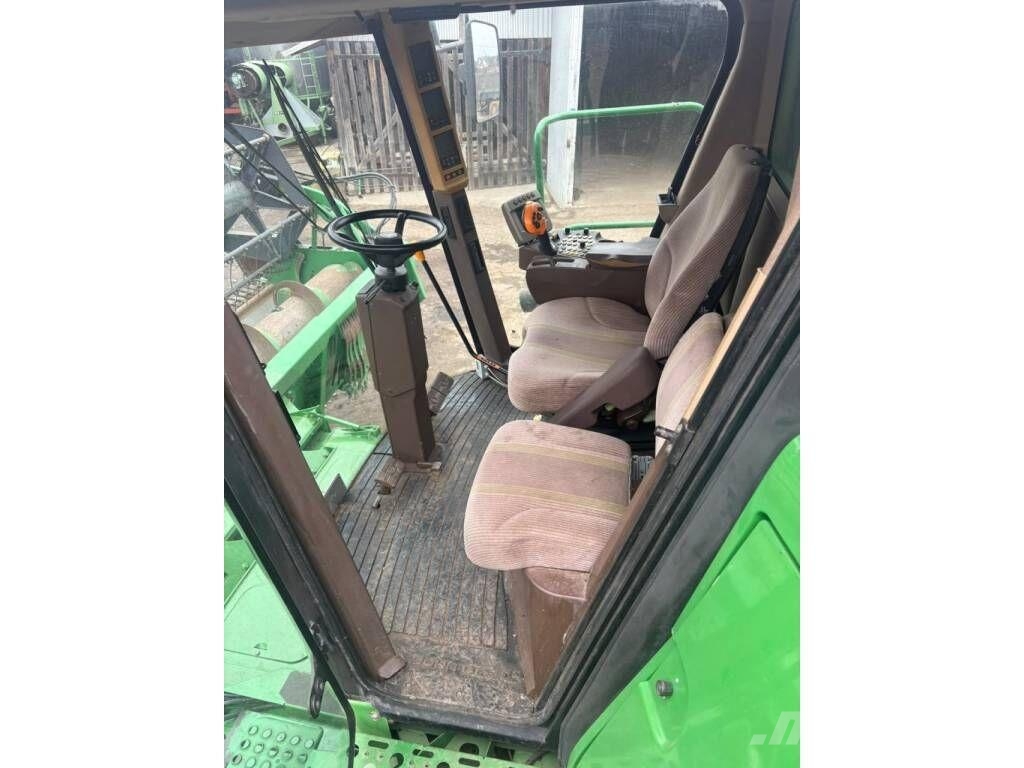 John Deere W540 Θεριζοαλωνιστικές μηχανές