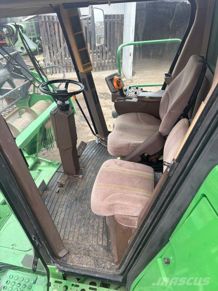 John Deere W540 (2009) 联合收割机