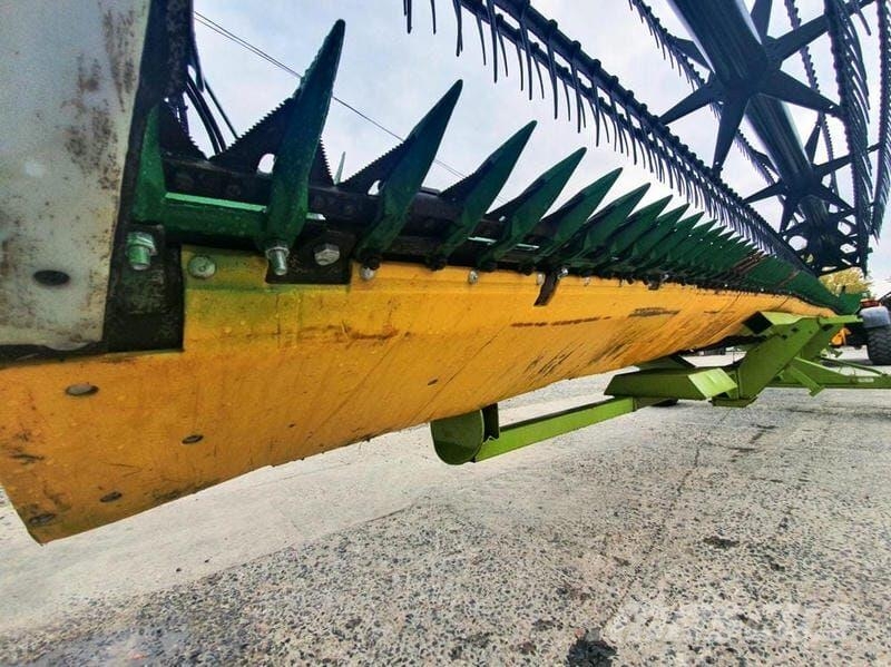John Deere Жатка John Deere 930F (1999) Ceifeiras debulhadoras compactas