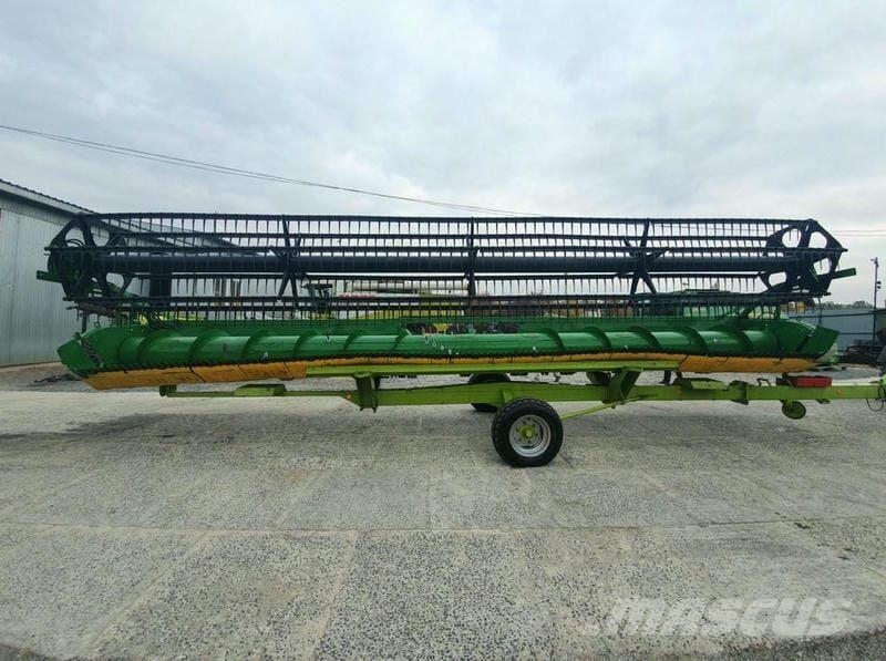John Deere Жатка John Deere 930F (1999) Ceifeiras debulhadoras compactas