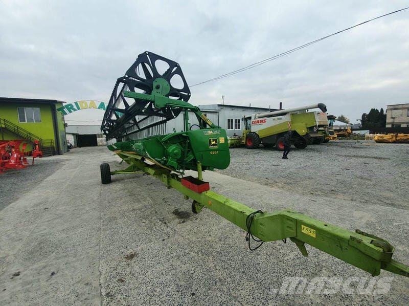John Deere Жатка John Deere 930F (1999) Ceifeiras debulhadoras compactas