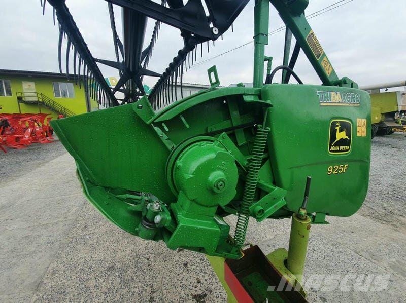 John Deere Жатка John Deere 930F (1999) Ceifeiras debulhadoras compactas
