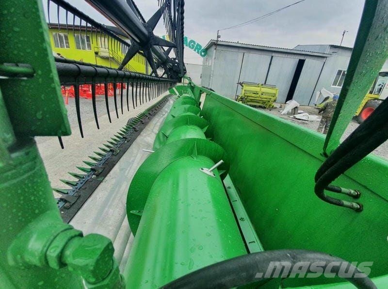 John Deere Жатка John Deere 930F (1997) Ceifeiras debulhadoras compactas